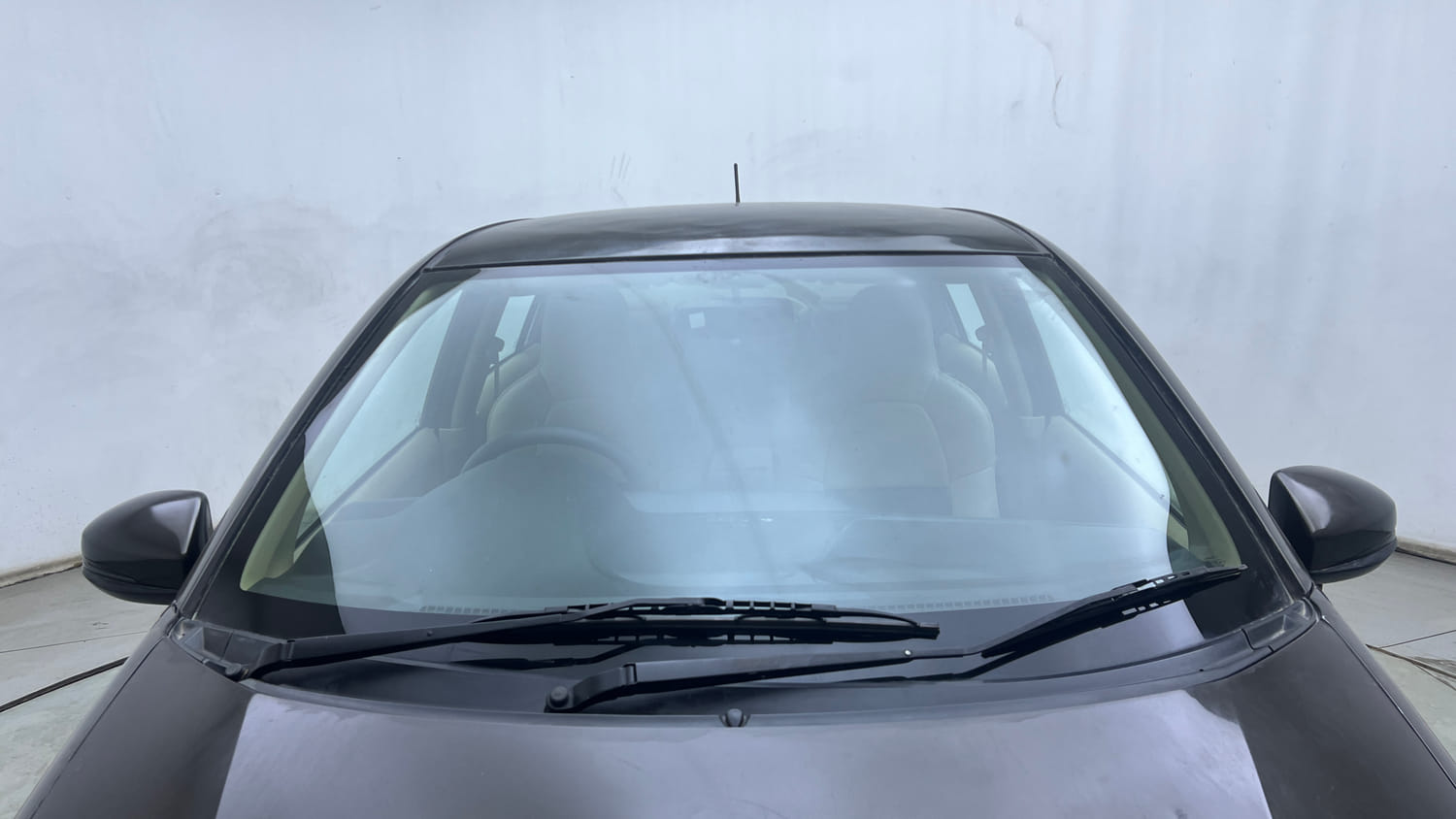 Used 2016 Honda Amaze 1.2 S i-VTEC Petrol Manual exterior FRONT WINDSHIELD VIEW