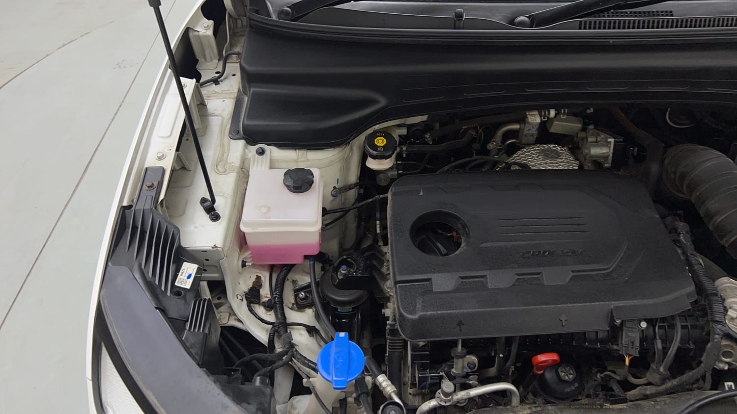 Used 2024 Hyundai Creta 1.5 CRDi Diesel MT DSL S(O) Diesel Manual engine ENGINE RIGHT SIDE VIEW