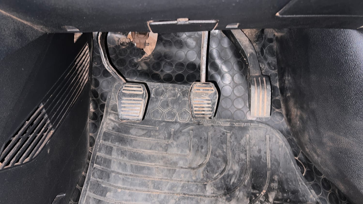 Used 2013 Ford Figo Duratorq Diesel EXI 1.4 Diesel Manual interior PEDALS VIEW