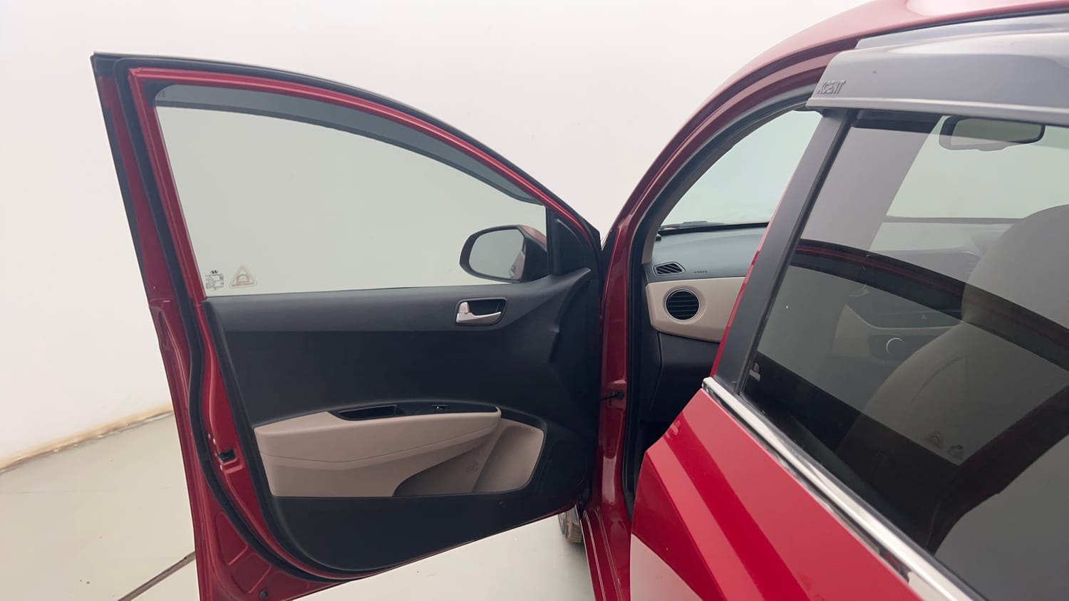 Used 2014 Hyundai Xcent SX 1.2 (O) Petrol Manual interior LEFT FRONT DOOR OPEN VIEW
