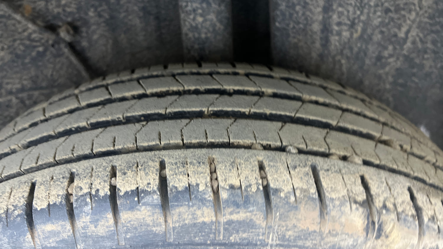 Used 2022 Tata Punch Creative Dual Tone AMT Petrol Automatic tyres LEFT REAR TYRE TREAD VIEW