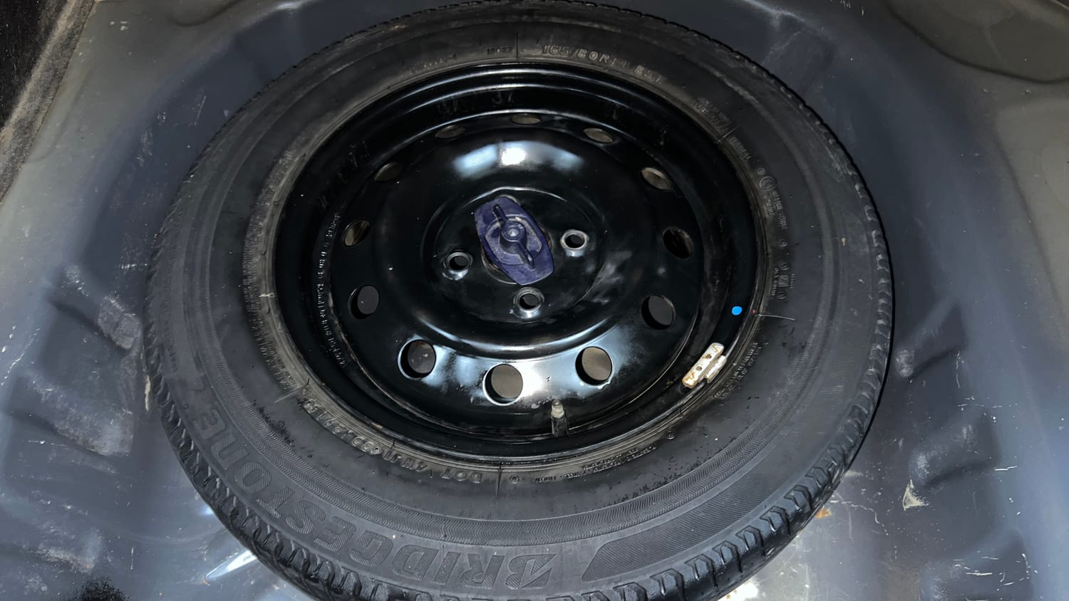 Used 2018 Maruti Suzuki Dzire VXi AMT Petrol Automatic tyres SPARE TYRE VIEW