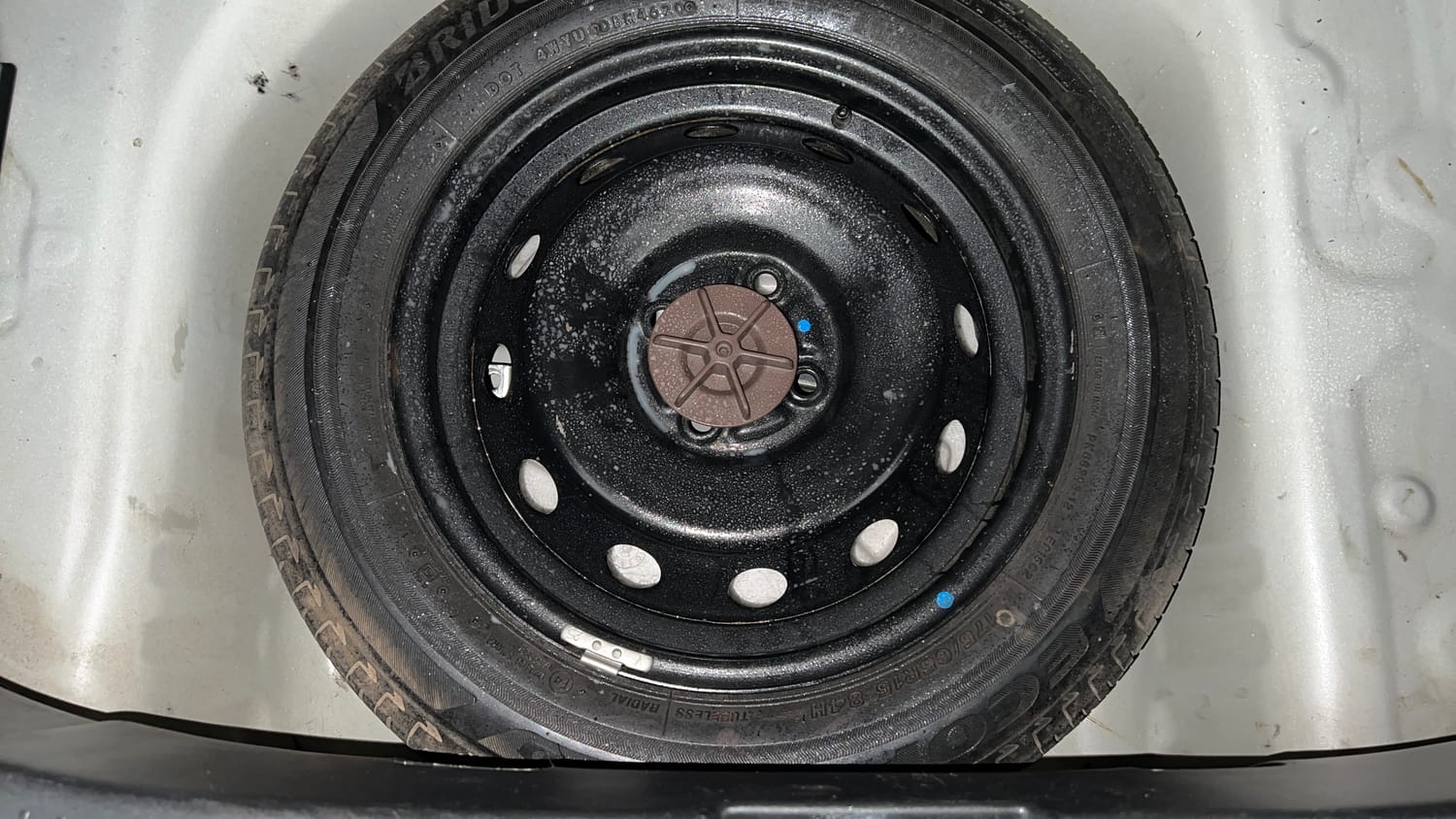 Used 2021 Maruti Suzuki Ignis Alpha 1.2 MT Petrol Manual tyres SPARE TYRE VIEW