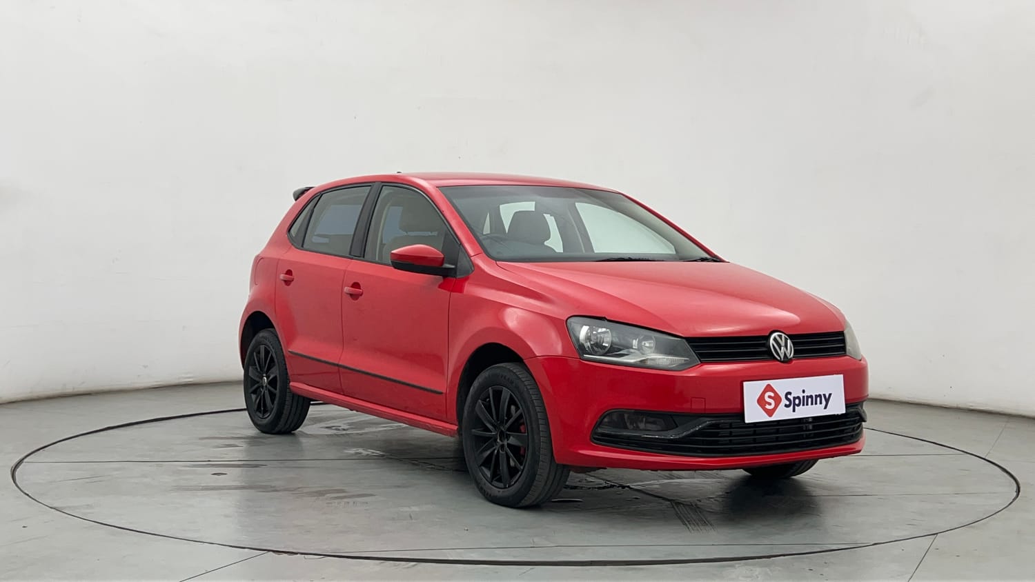 Used 2015 Volkswagen Polo Highline1.2L (P) Petrol Manual exterior RIGHT FRONT CORNER VIEW