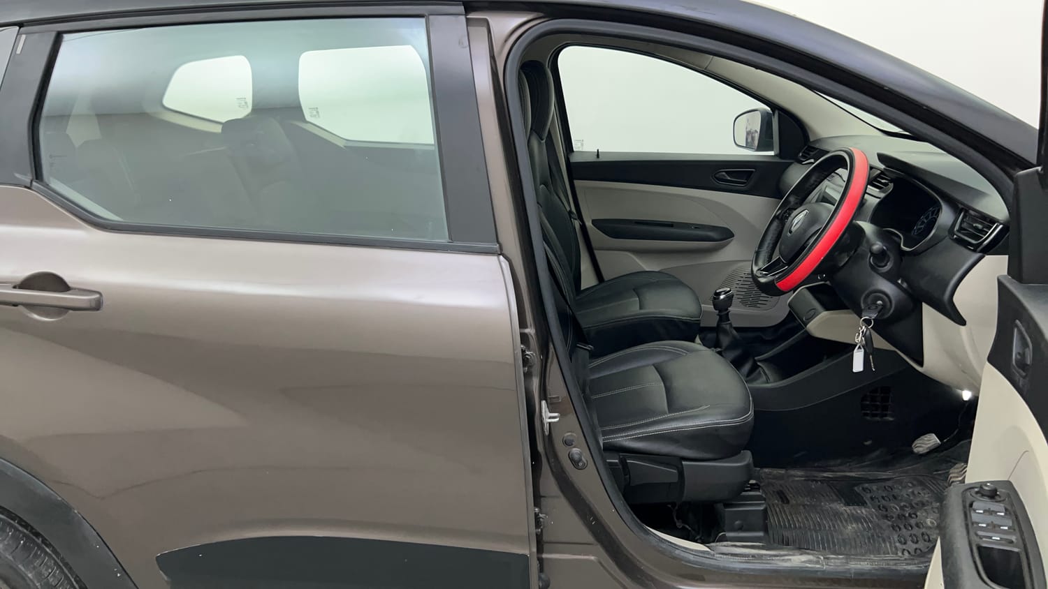 Used 2022 Renault Triber Limited Edition Petrol Manual interior RIGHT SIDE FRONT DOOR CABIN VIEW
