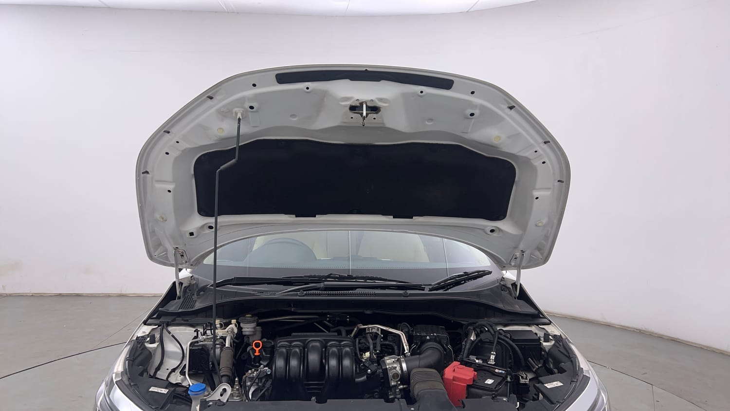 Used 2023 Honda City V Petrol CVT Petrol Automatic engine ENGINE & BONNET OPEN FRONT VIEW