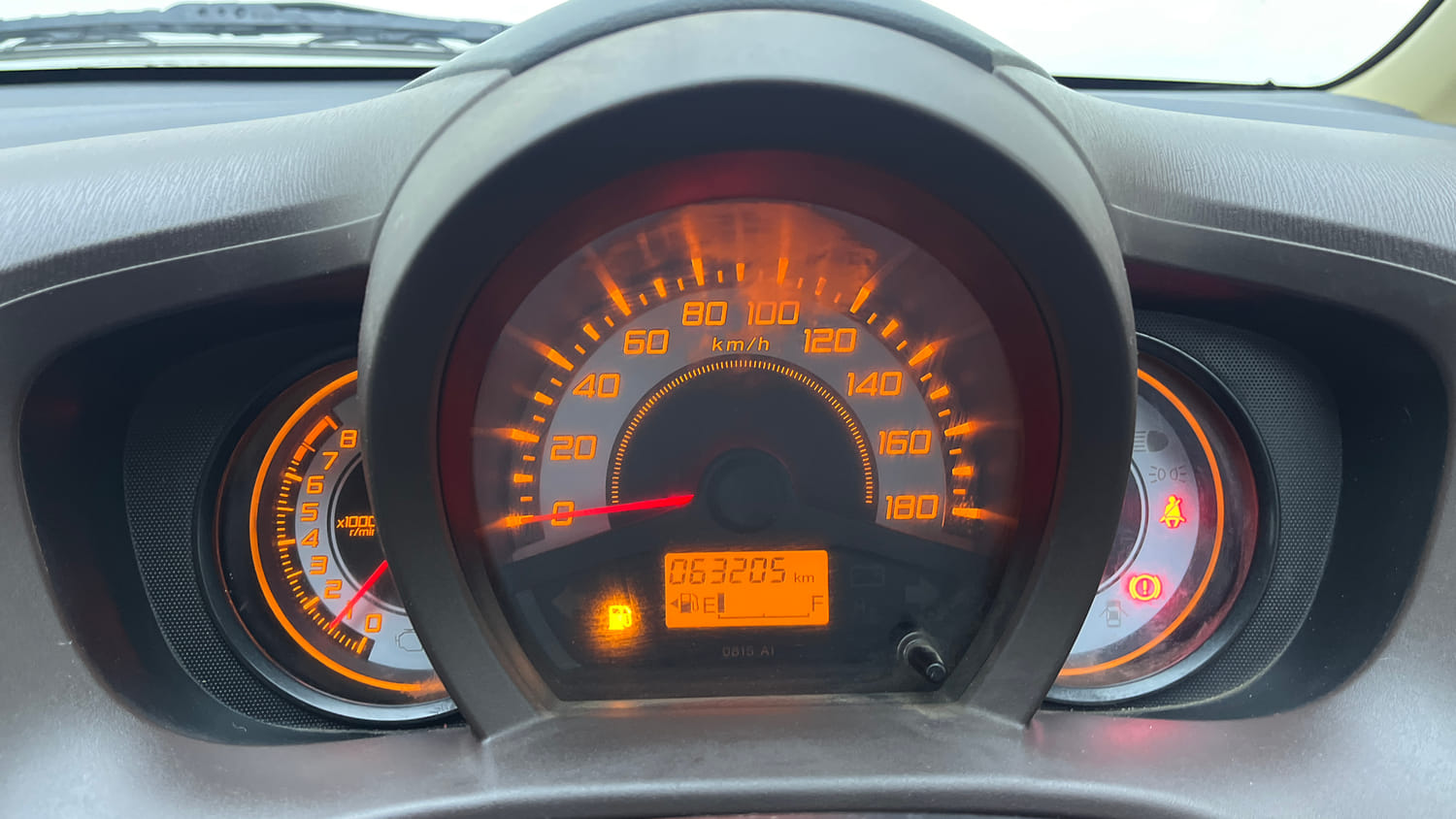 Used 2014 Honda Brio S MT Petrol Manual interior CLUSTERMETER VIEW