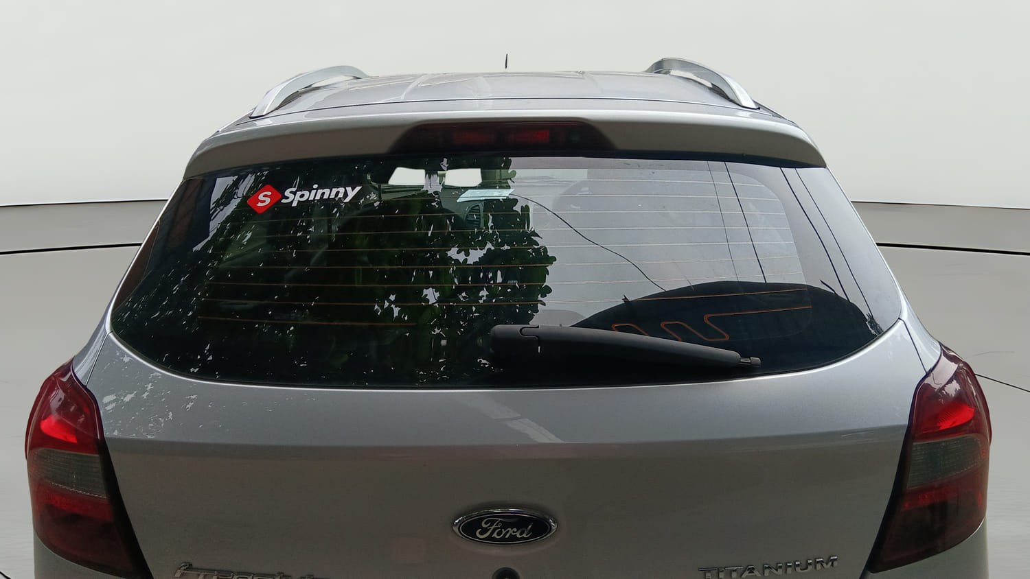 Used 2018 Ford Freestyle Titanium 1.2 Ti-VCT Petrol Manual exterior BACK WINDSHIELD VIEW