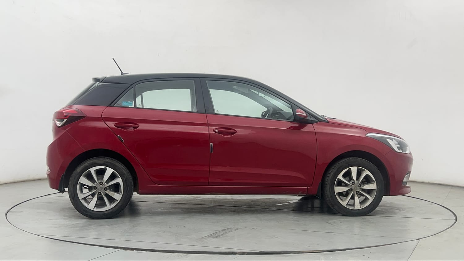 Used 2017 Hyundai Elite i20 Asta 1.2 Dual Tone Petrol Manual exterior RIGHT SIDE VIEW