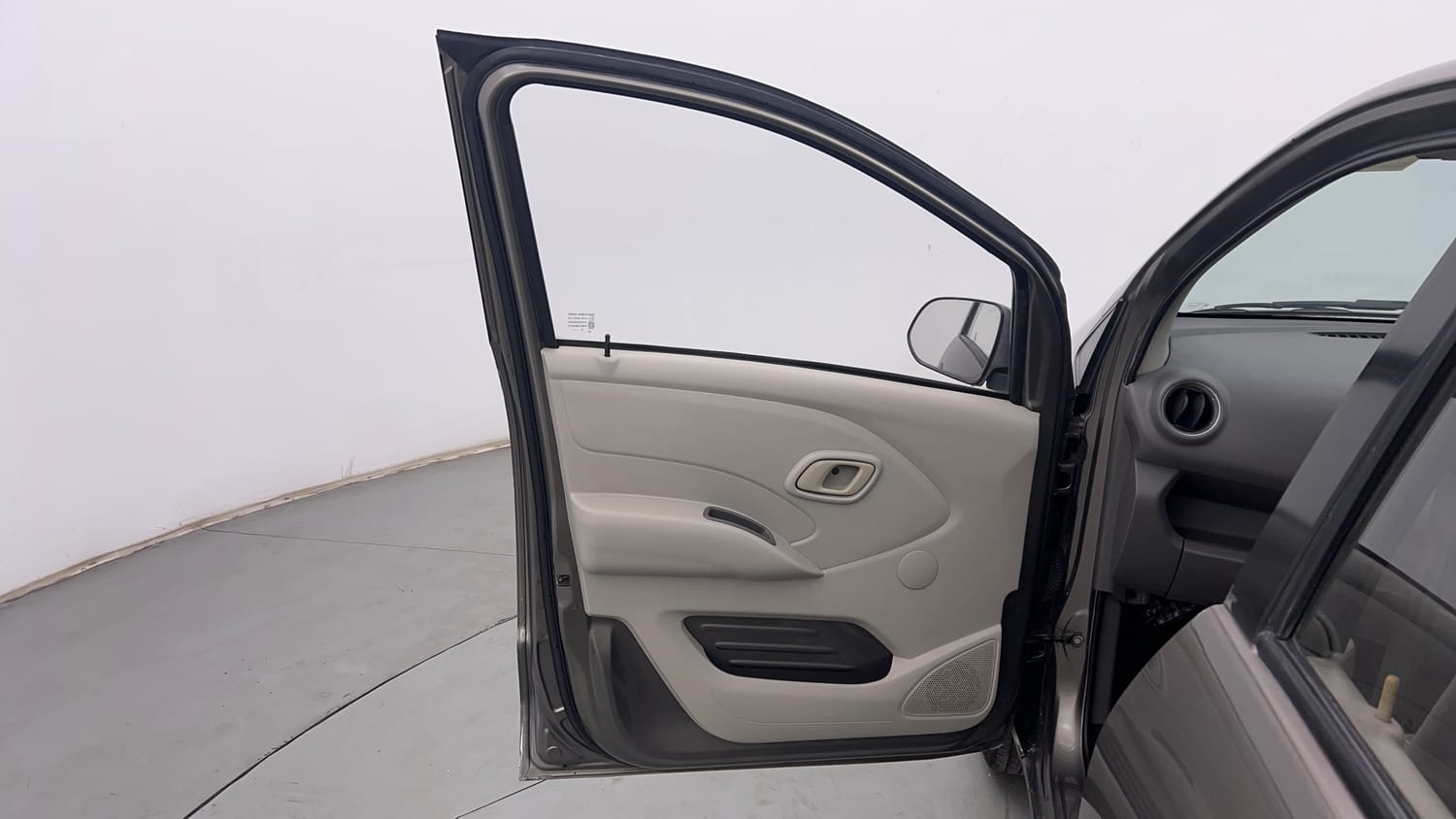 Used 2016 Datsun Redi-GO T Petrol Manual interior LEFT FRONT DOOR OPEN VIEW
