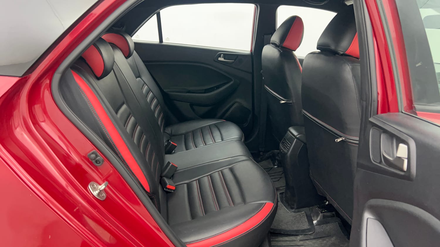 Used 2017 Hyundai Elite i20 Asta 1.2 Dual Tone Petrol Manual interior RIGHT SIDE REAR DOOR CABIN VIEW
