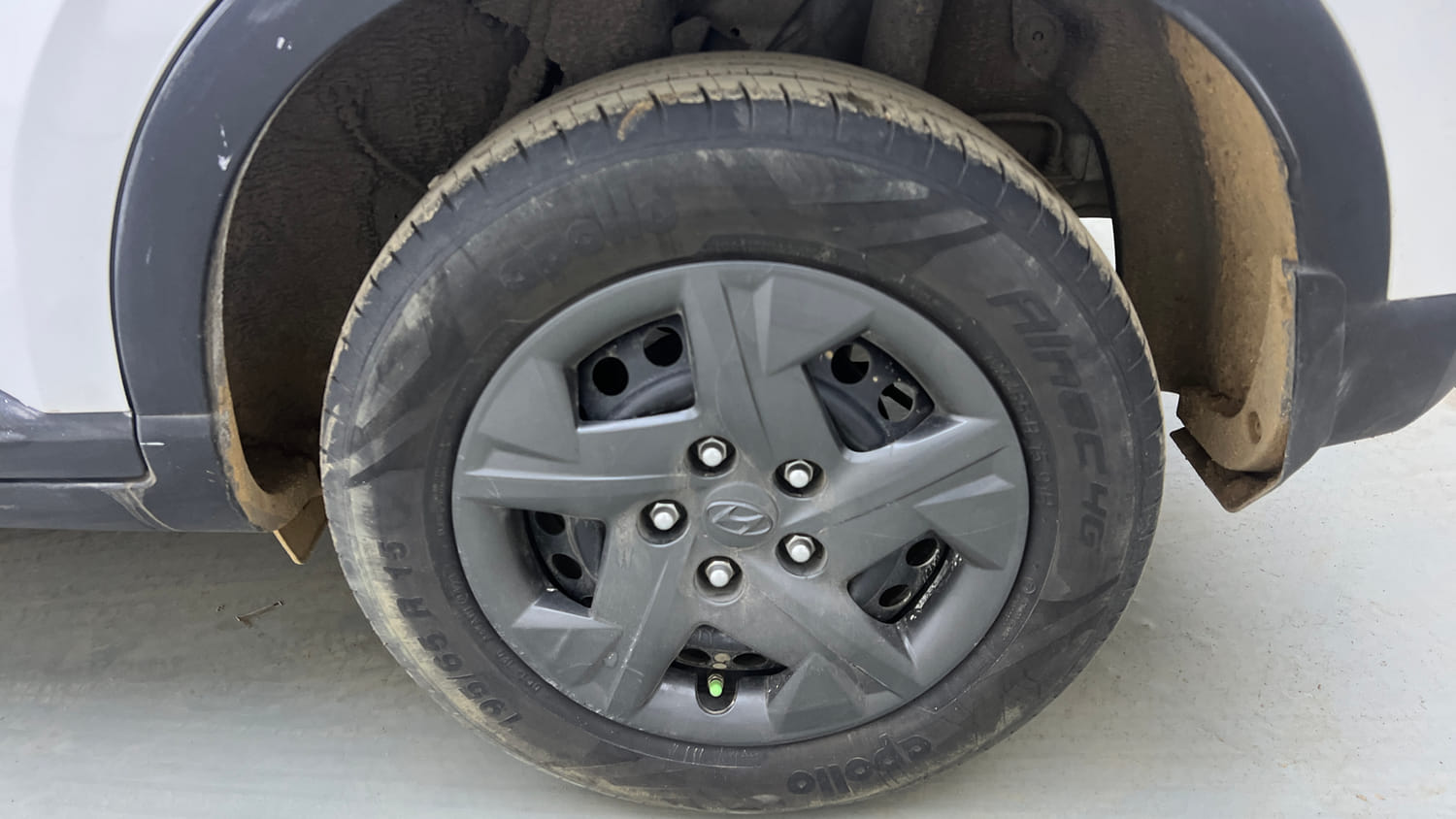 Used 2023 Hyundai Venue SX 1.2 Petrol Petrol Manual tyres LEFT REAR TYRE RIM VIEW