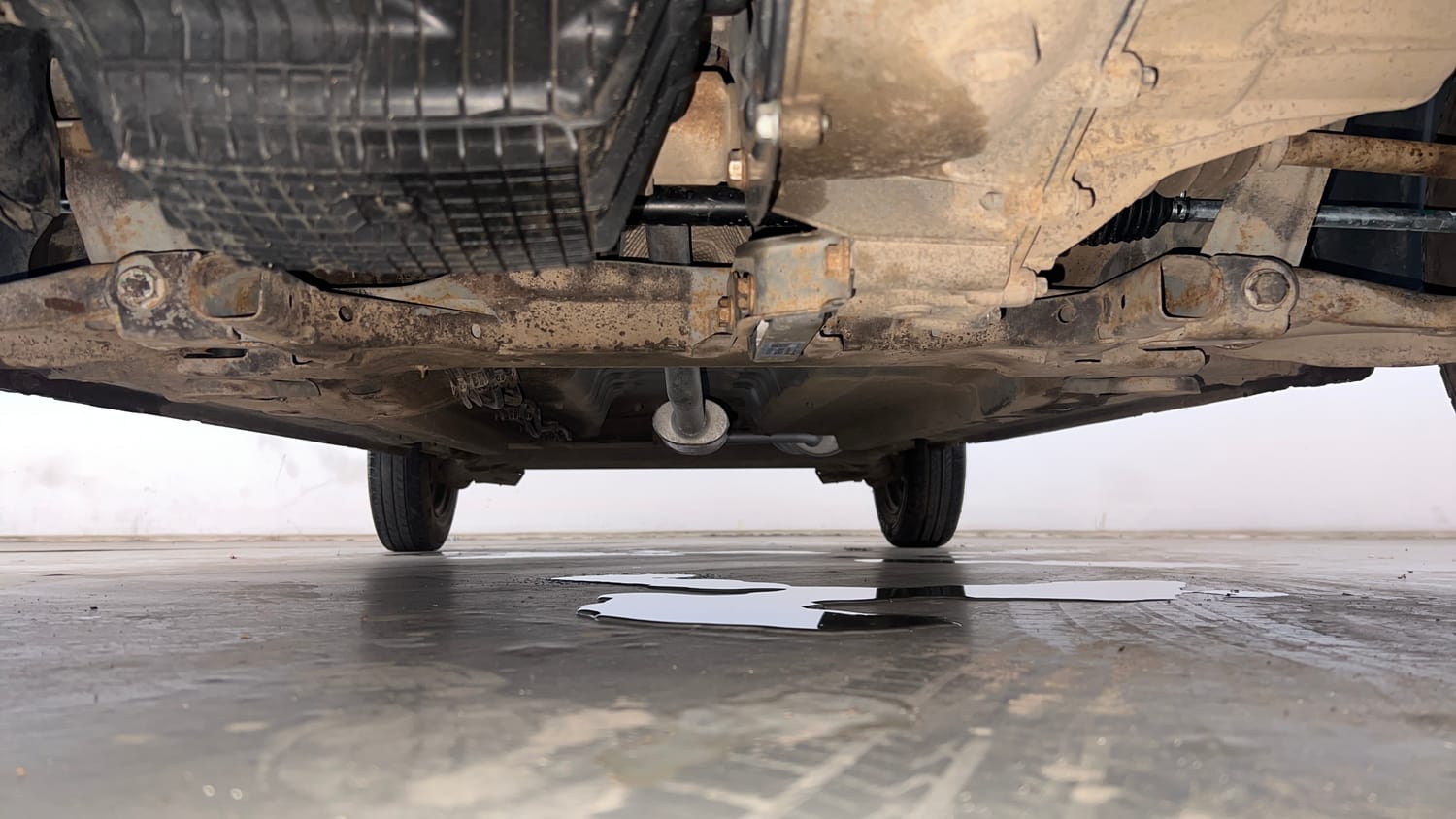 Used 2016 Datsun Redi-GO T Petrol Manual extra FRONT LEFT UNDERBODY VIEW