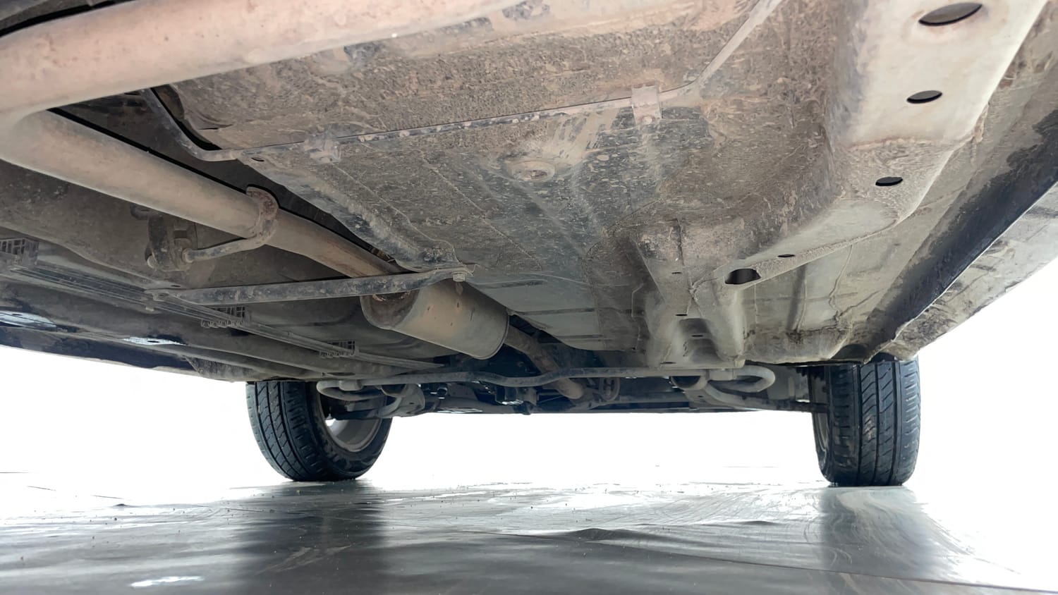 Used 2022 Tata Tigor XZA Plus Petrol Automatic extra REAR RIGHT UNDERBODY VIEW