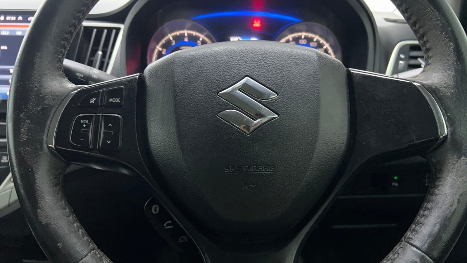 Used 2016 Maruti Suzuki Baleno Zeta 1.2 AT Petrol Automatic top_features Airbags