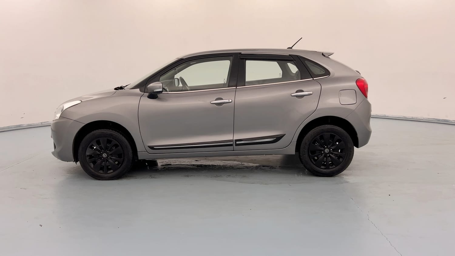 Used 2018 Maruti Suzuki Baleno Delta 1.2 Petrol Manual exterior LEFT SIDE VIEW