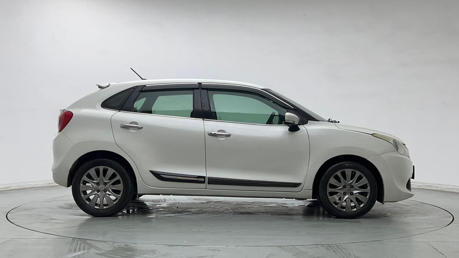 Used 2016 Maruti Suzuki Baleno Zeta 1.2 AT Petrol Automatic exterior RIGHT SIDE VIEW