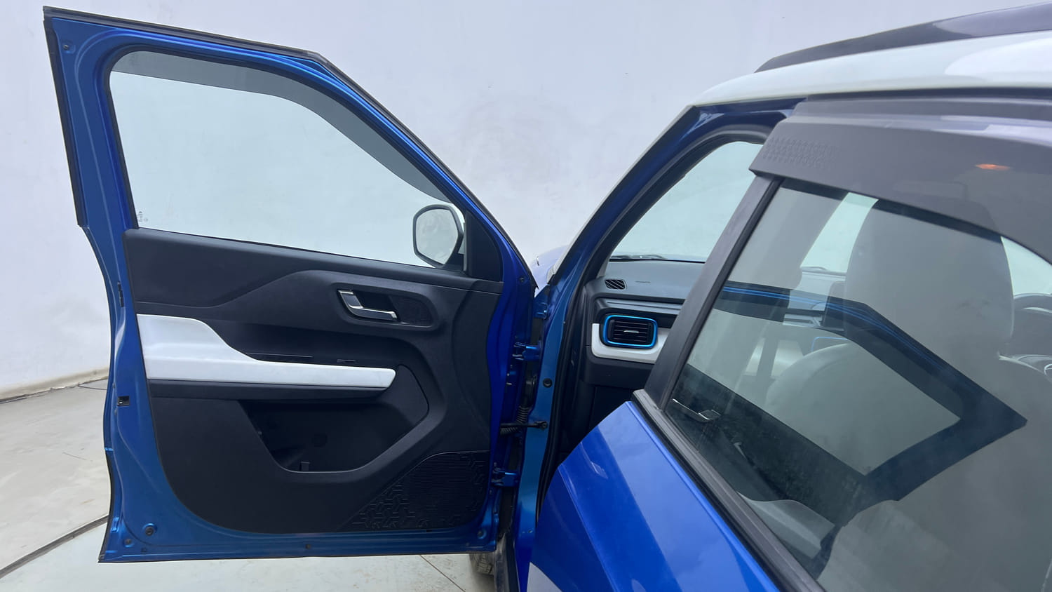 Used 2022 Tata Punch Creative Dual Tone AMT Petrol Automatic interior LEFT FRONT DOOR OPEN VIEW