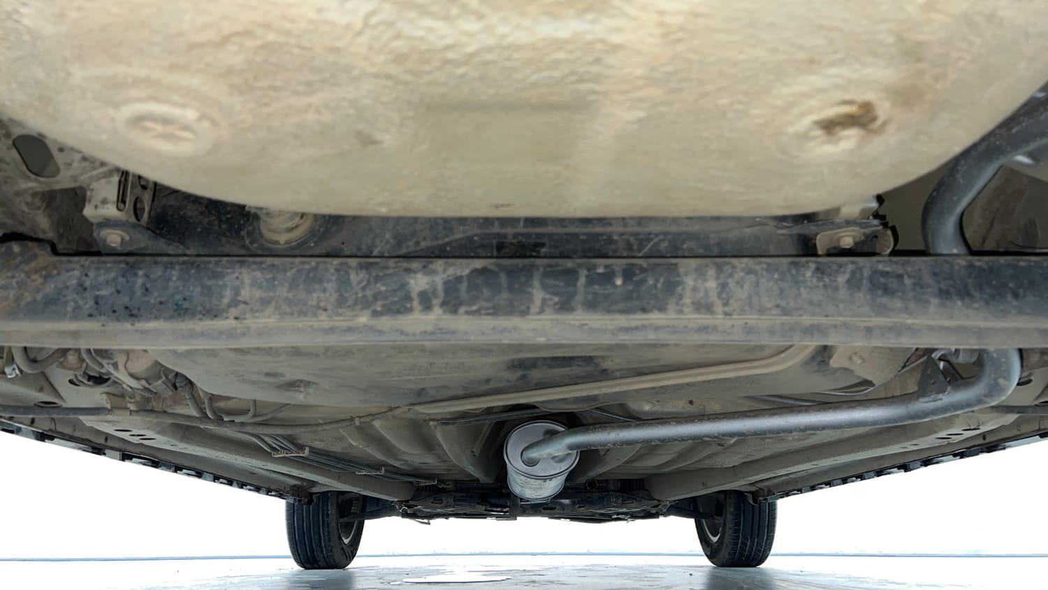 Used 2021 Maruti Suzuki Ignis Alpha 1.2 MT Petrol Manual extra REAR UNDERBODY VIEW (TAKEN FROM REAR)