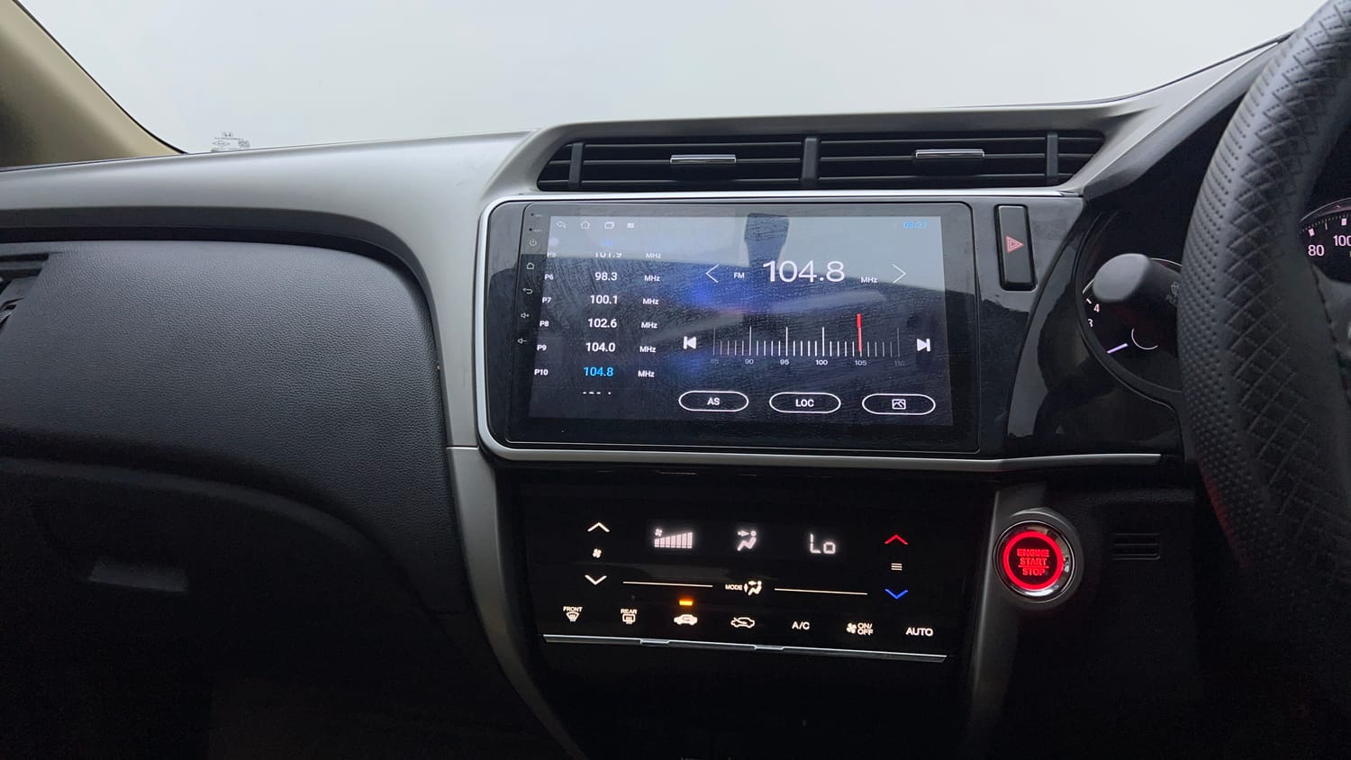 Used 2019 Honda City V Petrol Petrol Manual top_features Integrated (in-dash) music system