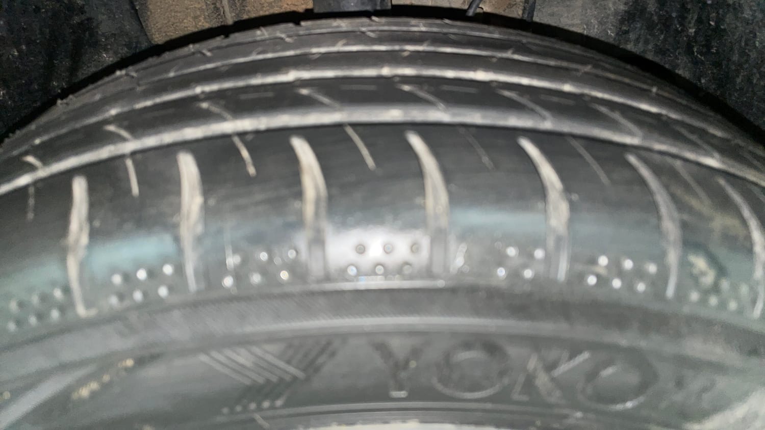 Used 2023 Tata Tiago XZ Plus Petrol Manual tyres RIGHT FRONT TYRE TREAD VIEW