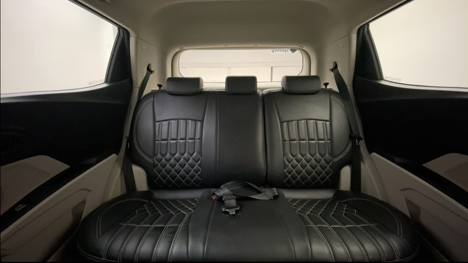 Used 2021 Mahindra XUV 300 W6 1.2 Petrol Petrol Manual interior REAR SEAT CONDITION VIEW