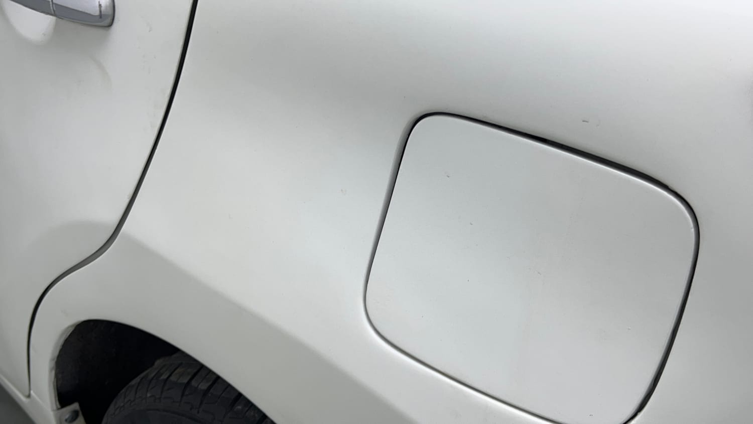 Used 2016 Maruti Suzuki Baleno Zeta 1.2 AT Petrol Automatic dents MINOR SCRATCH