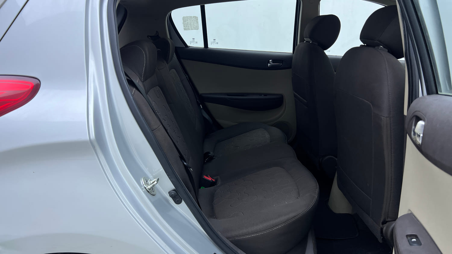 Used 2012 Hyundai i20 Magna 1.2 Petrol Manual interior RIGHT SIDE REAR DOOR CABIN VIEW