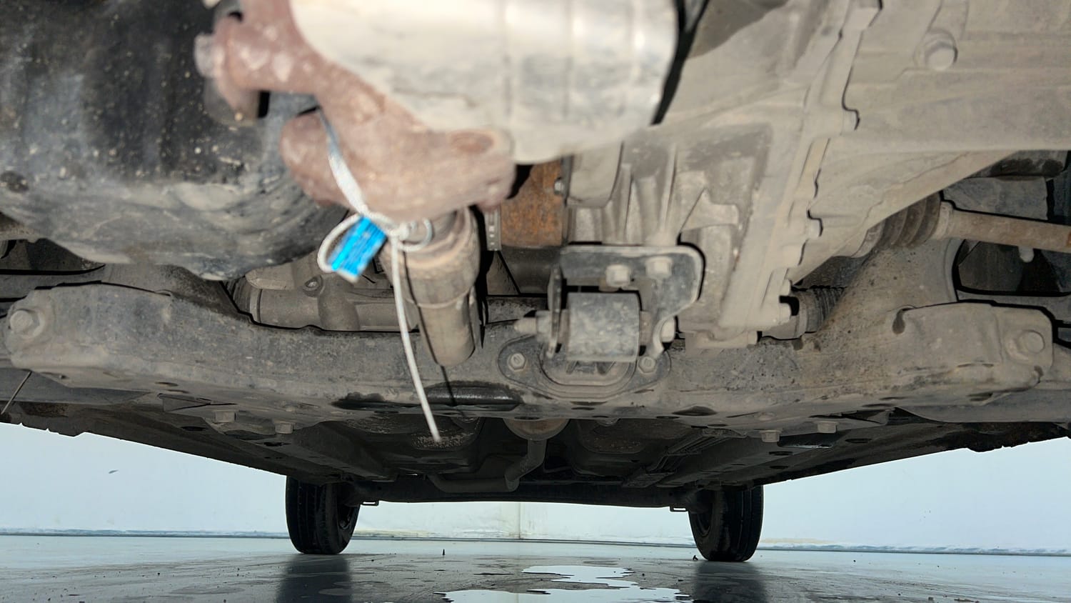 Used 2020 Hyundai Santro Sportz Petrol Manual extra FRONT LEFT UNDERBODY VIEW