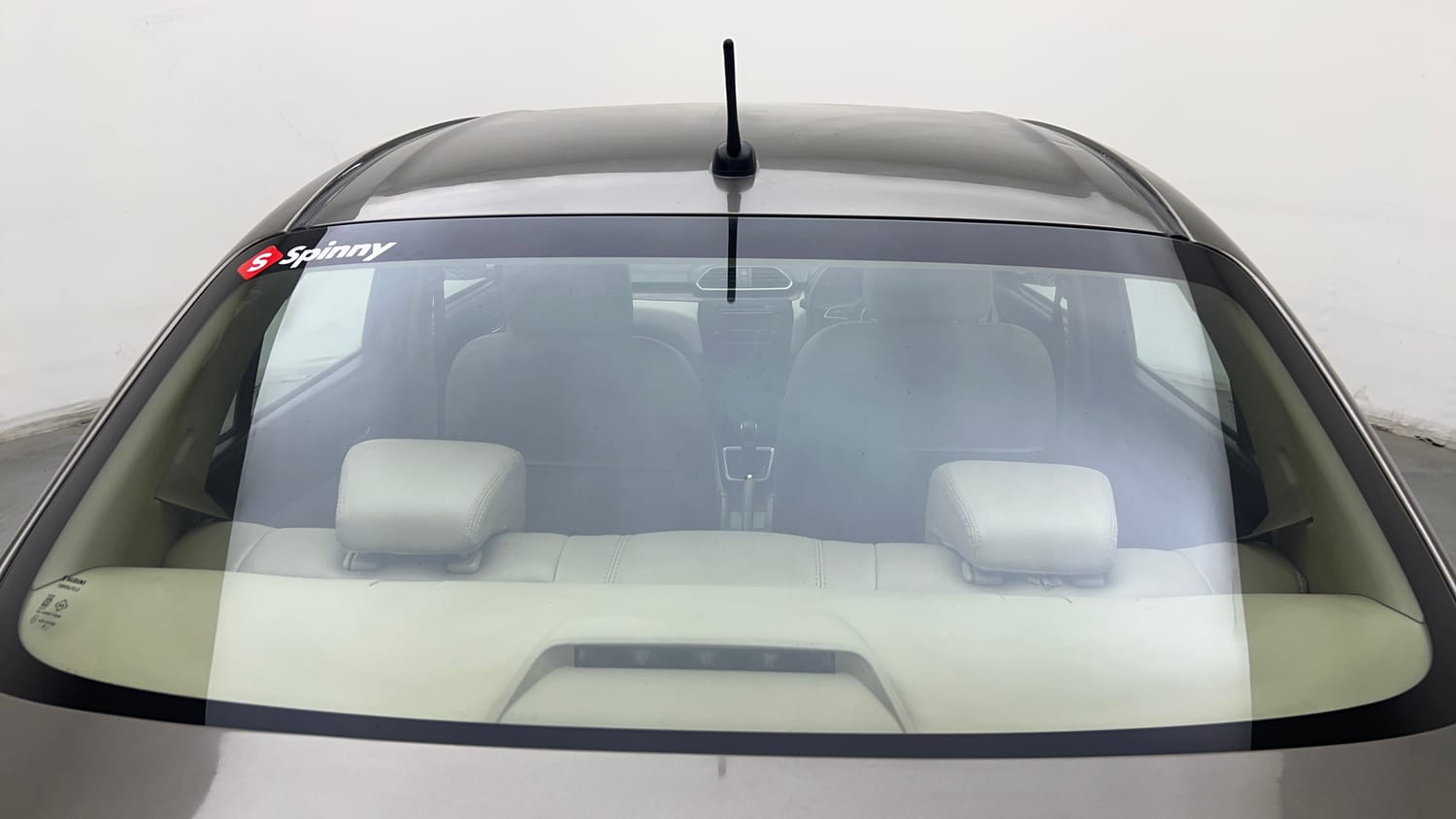 Used 2018 Maruti Suzuki Dzire VXi AMT Petrol Automatic exterior BACK WINDSHIELD VIEW