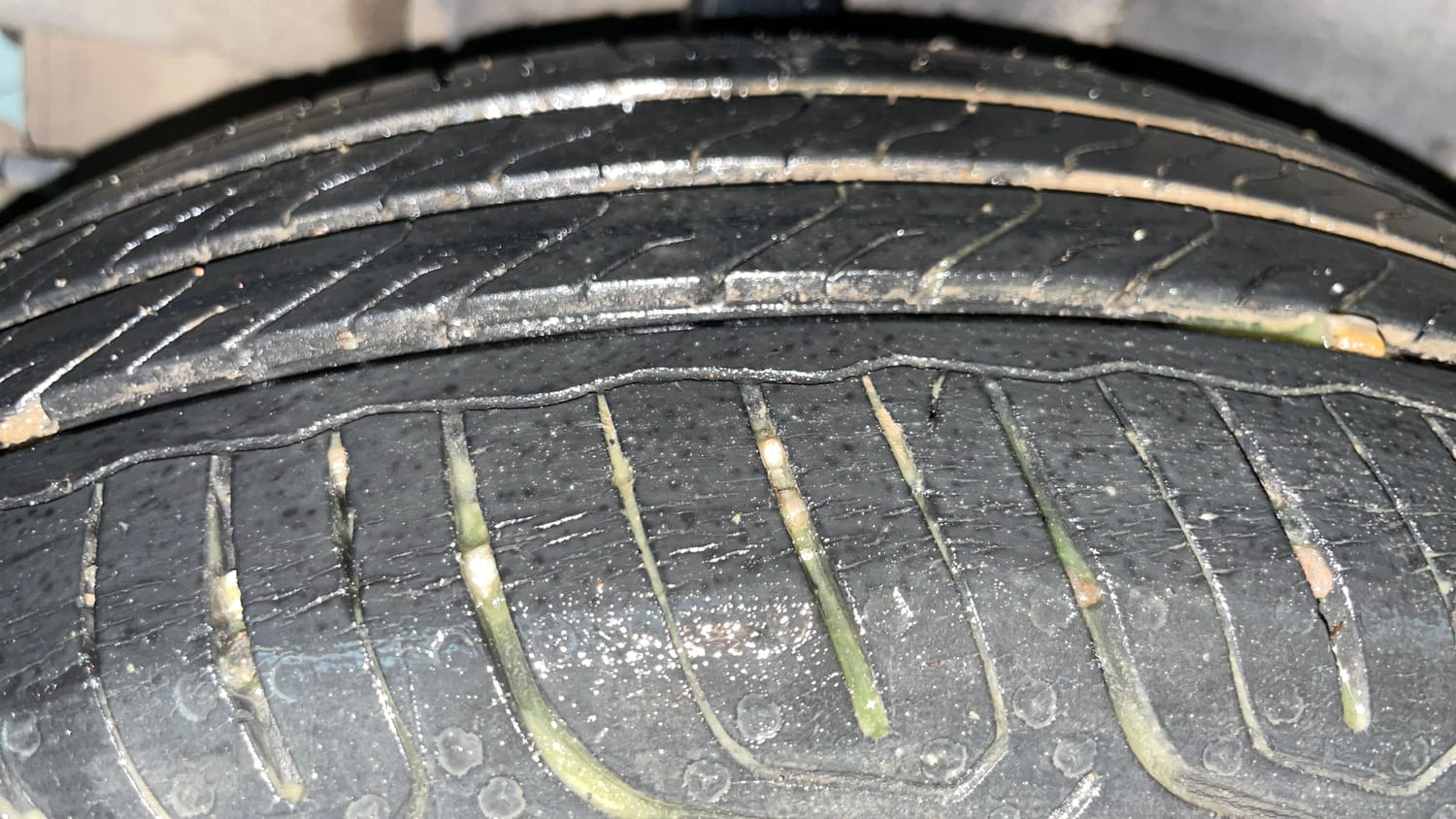 Used 2023 Tata Tiago XZ Plus CNG Cng Manual tyres RIGHT REAR TYRE TREAD VIEW