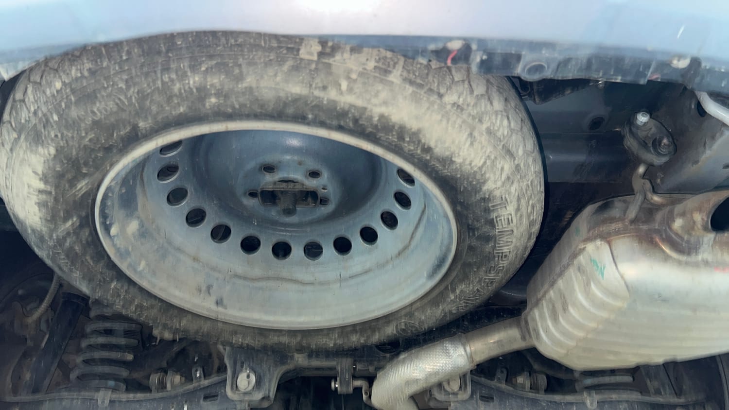 Used 2022 Mahindra XUV700 AX 5 Petrol AT 5 STR Petrol Automatic tyres SPARE TYRE VIEW