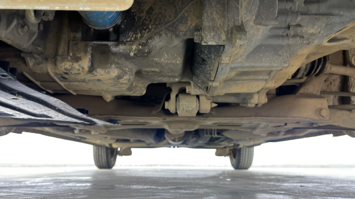 Used 2014 Honda Brio S MT Petrol Manual extra FRONT LEFT UNDERBODY VIEW