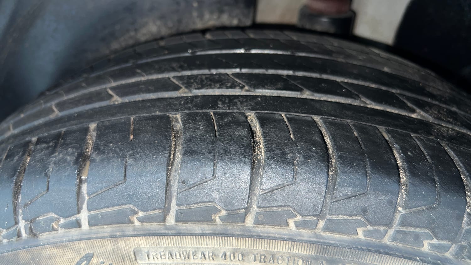 Used 2024 Hyundai Creta 1.5 CRDi Diesel MT DSL S(O) Diesel Manual tyres LEFT REAR TYRE TREAD VIEW