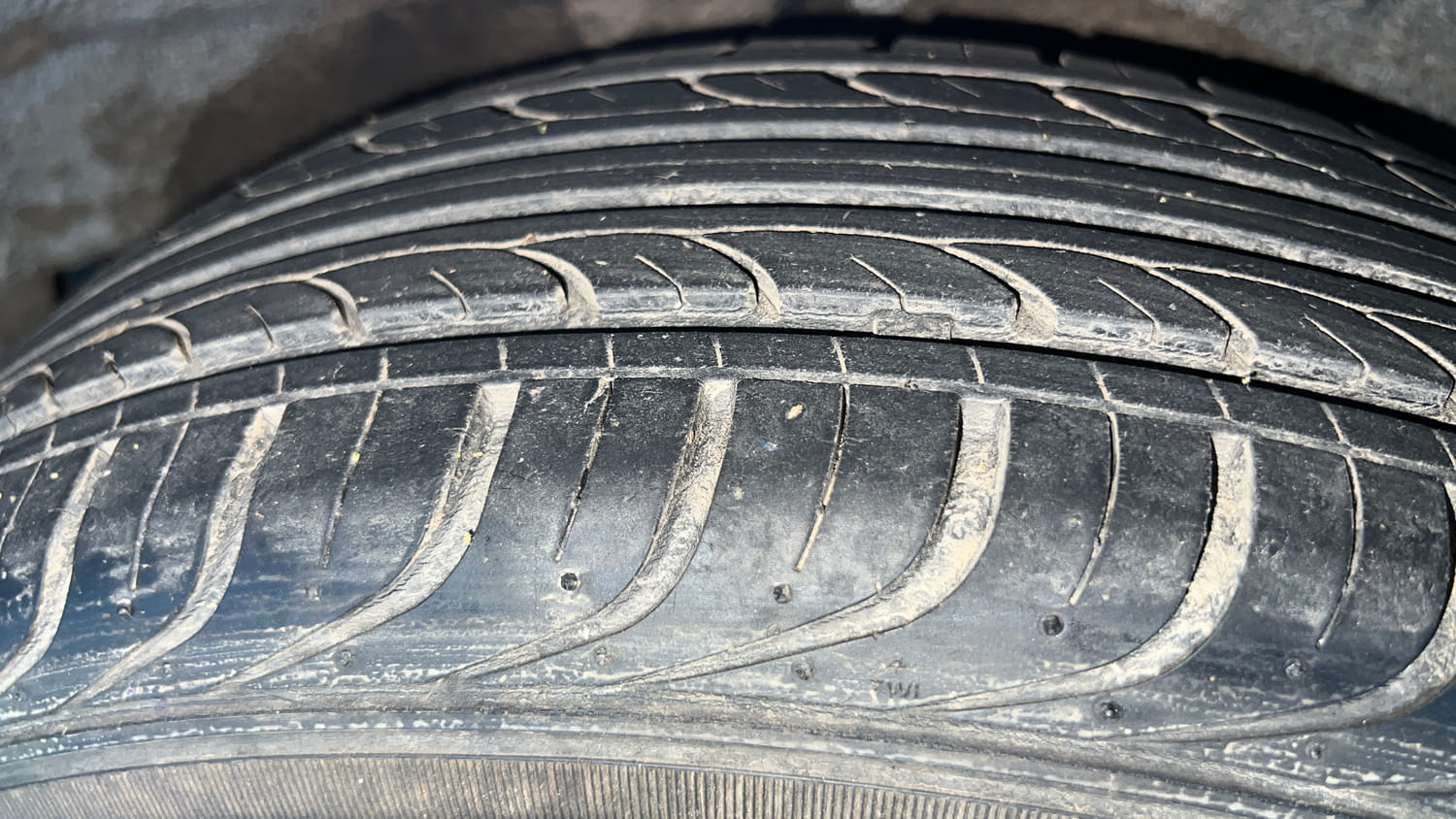 Used 2012 Hyundai i20 Magna 1.2 Petrol Manual tyres LEFT REAR TYRE TREAD VIEW