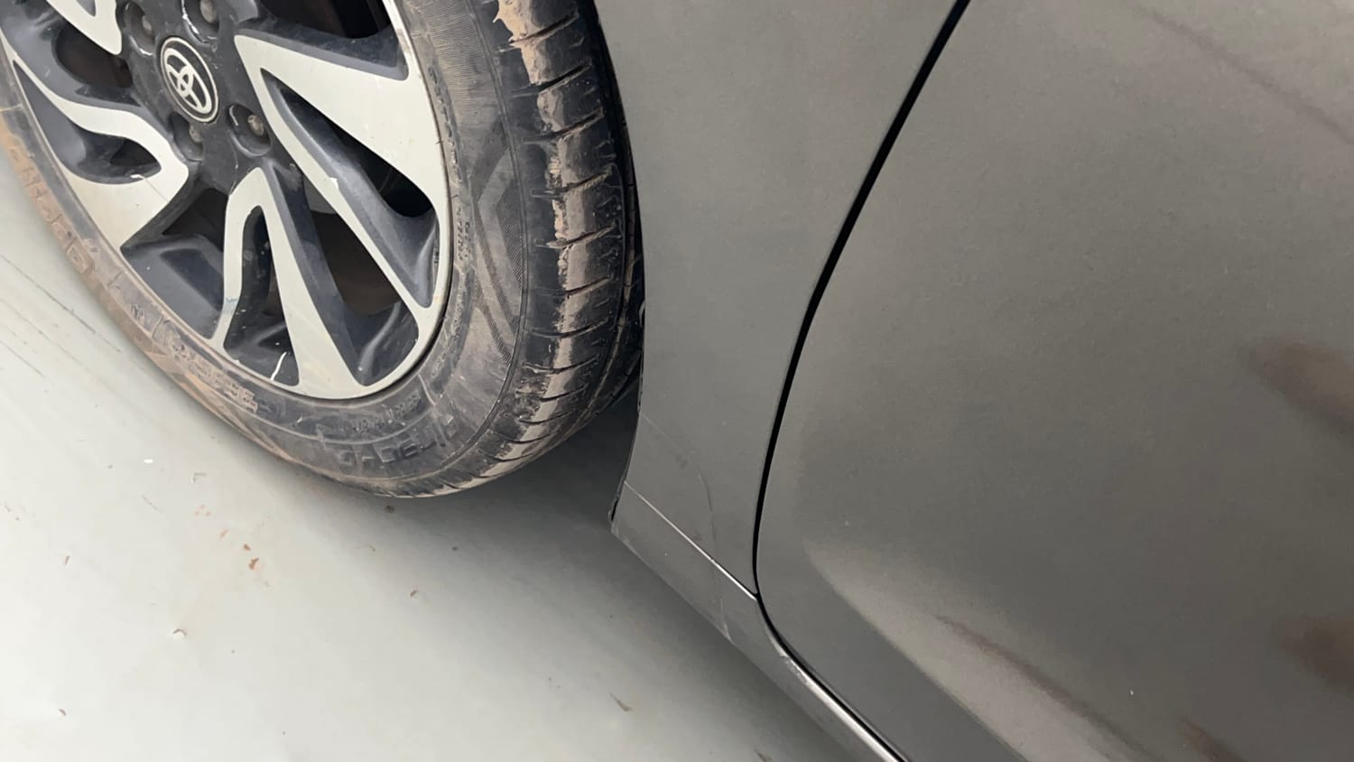 Used 2020 Toyota Glanza G CVT Petrol Automatic dents MINOR SCRATCH