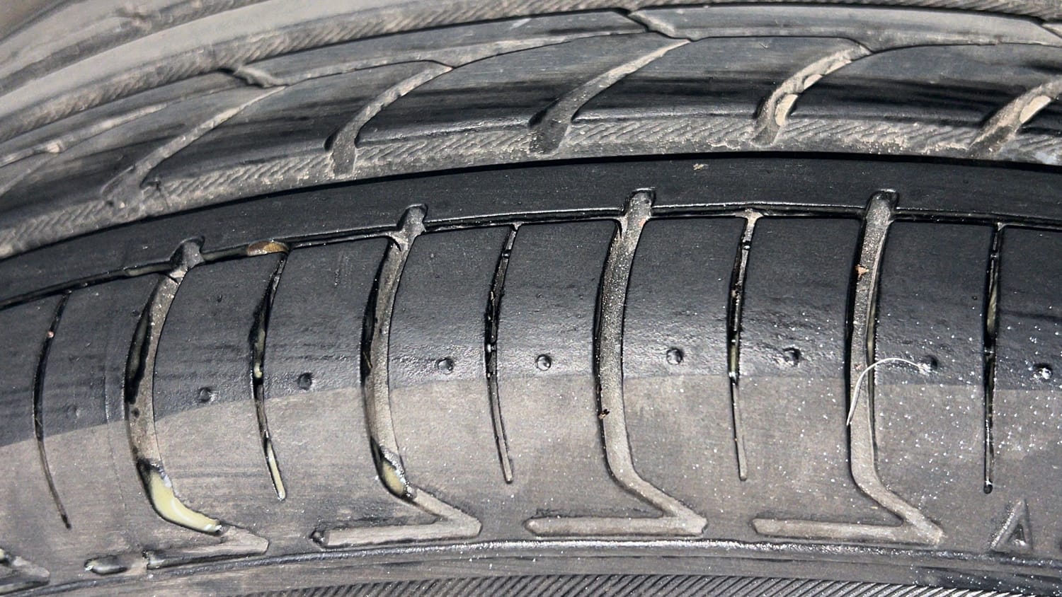 Used 2013 Honda Amaze 1.2 S i-VTEC Petrol Manual tyres LEFT REAR TYRE TREAD VIEW