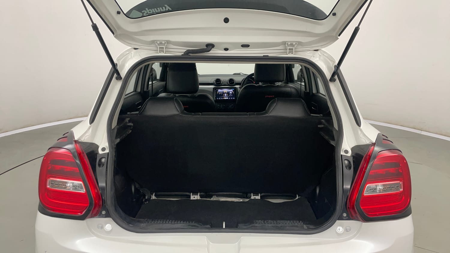 Used 2023 Maruti Suzuki Swift VXi Petrol Manual interior DICKY INSIDE VIEW