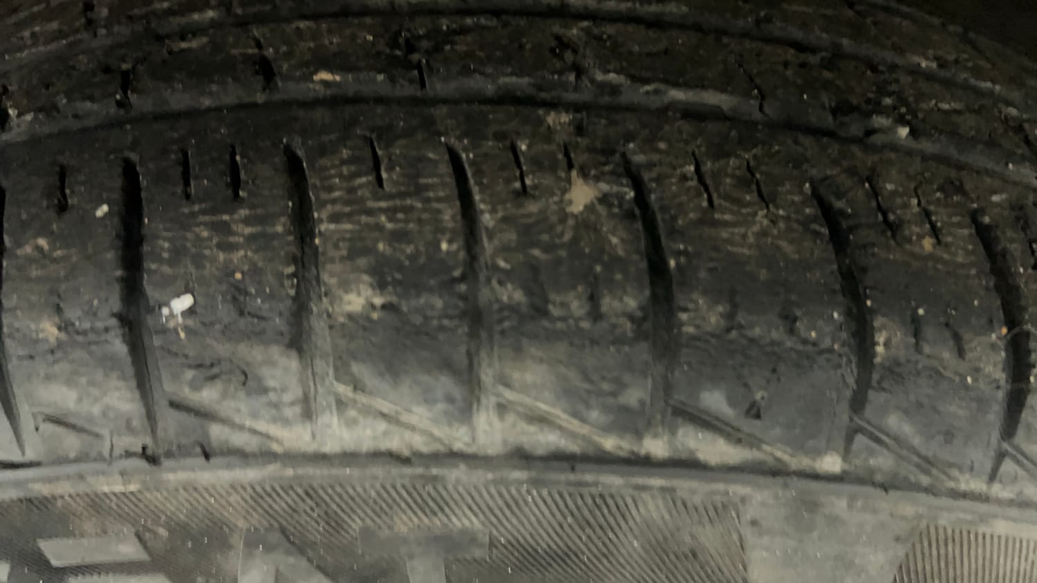 Used 2022 Renault Triber Limited Edition Petrol Manual tyres LEFT FRONT TYRE TREAD VIEW