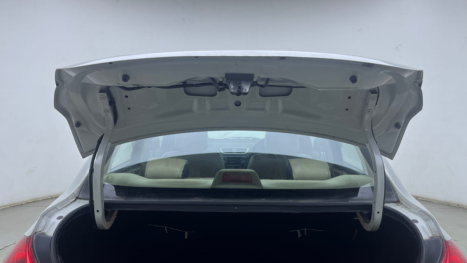Used 2015 Maruti Suzuki Swift Dzire VXI Petrol Manual interior DICKY DOOR OPEN VIEW