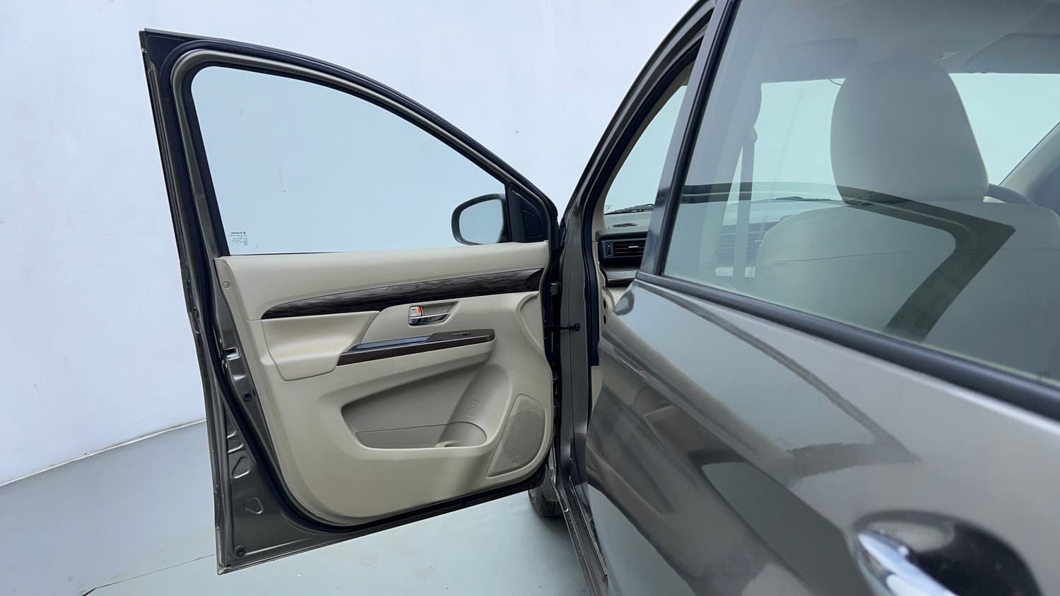 Used 2019 Maruti Suzuki New Ertiga ZXi AT Petrol Automatic interior LEFT FRONT DOOR OPEN VIEW