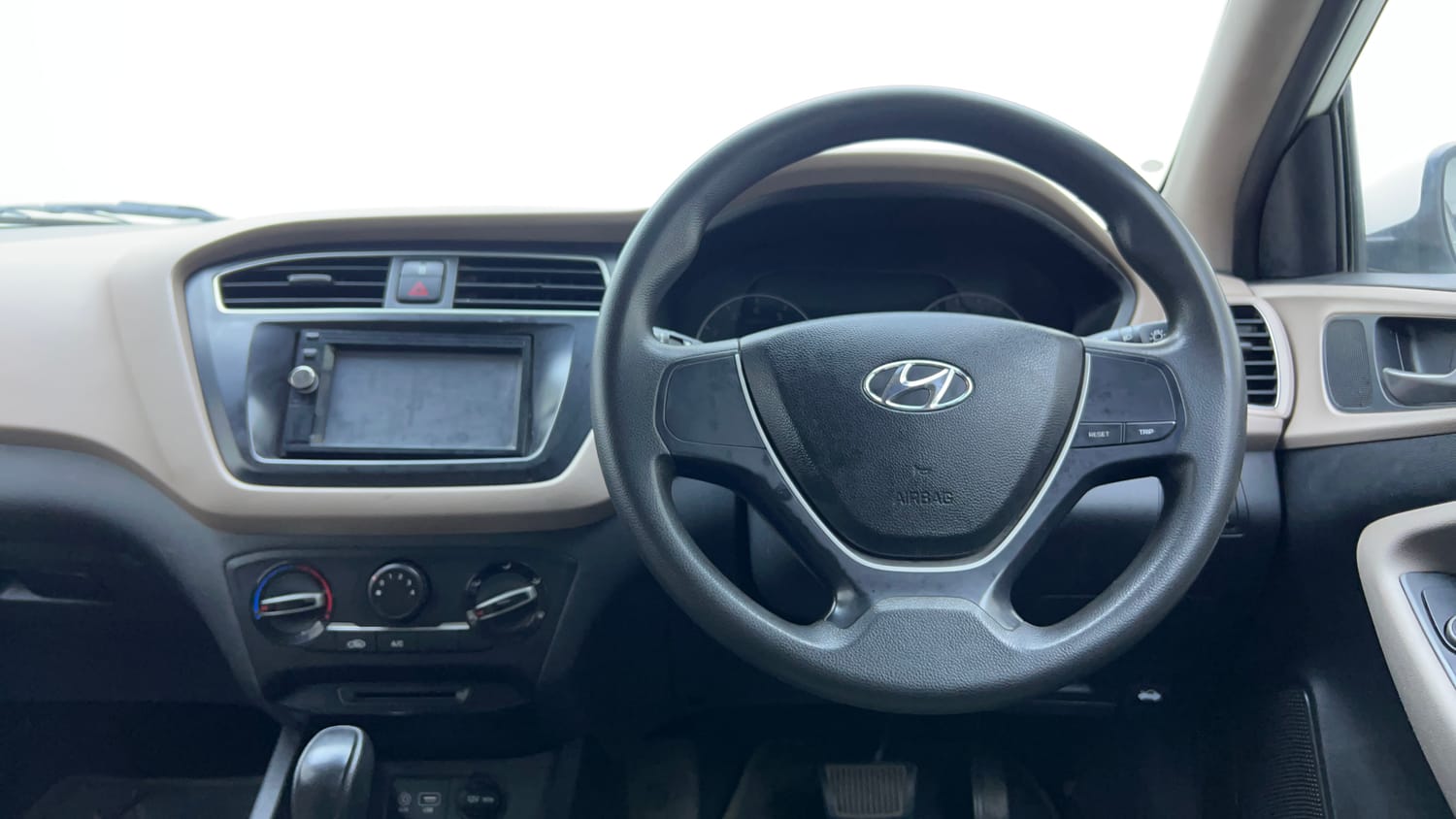 Used 2019 Hyundai Elite i20 Magna 1.4 AT Petrol Automatic interior STEERING VIEW