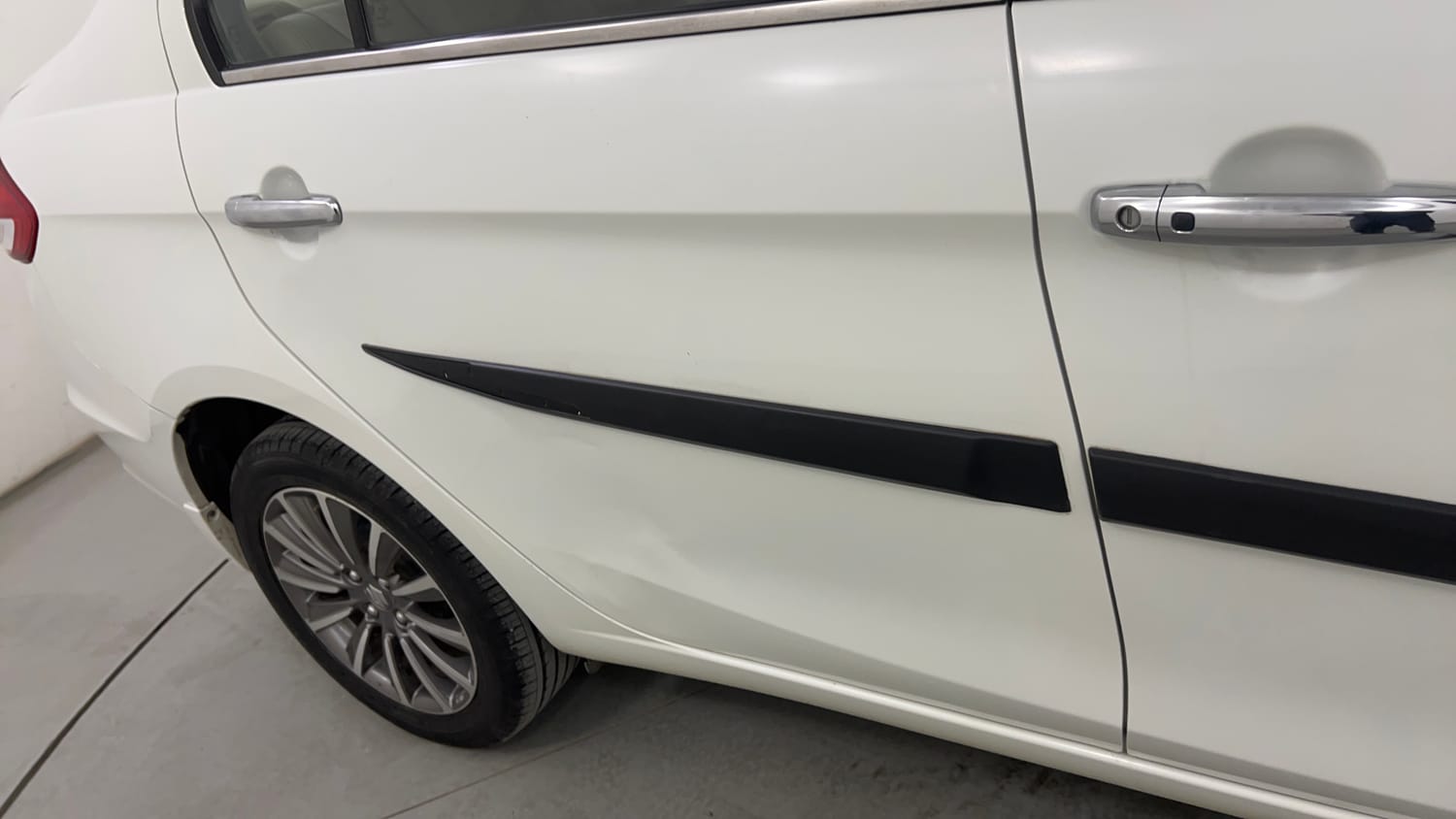 Used 2025 Maruti Suzuki Ciaz Alpha 1.5 AT Petrol Automatic dents MINOR SCRATCH