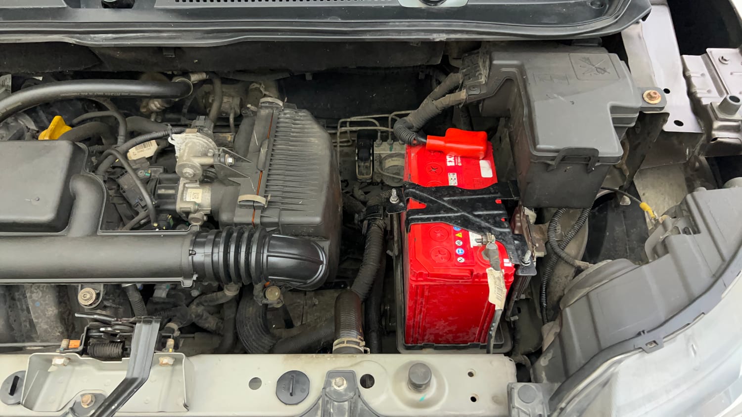 Used 2022 Renault Triber Limited Edition Petrol Manual engine ENGINE LEFT SIDE VIEW