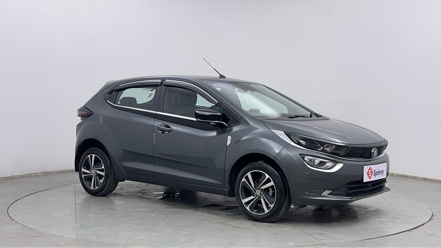 Used 2023 Tata Altroz XZA Petrol Petrol Automatic exterior RIGHT FRONT CORNER VIEW