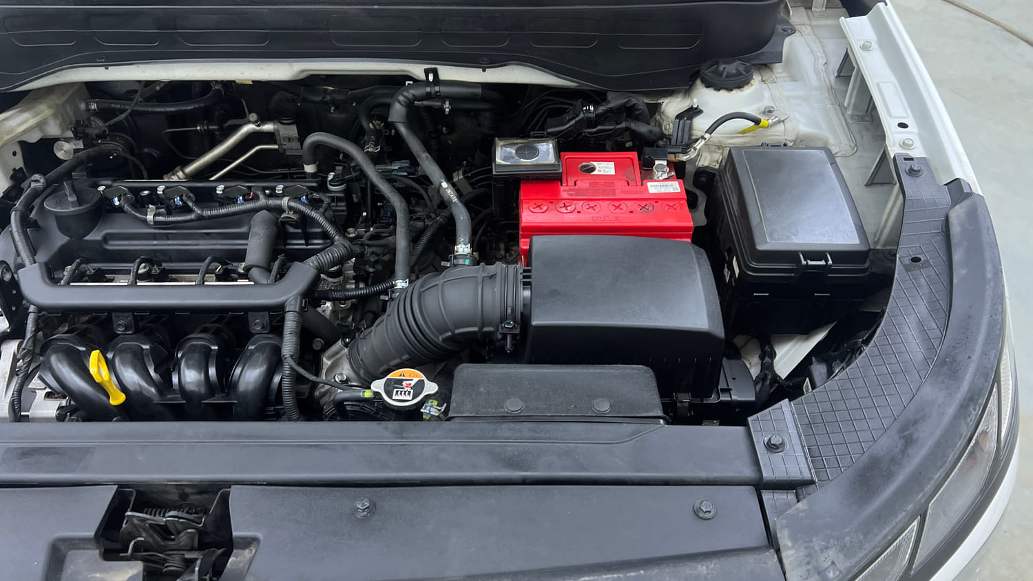 Used 2023 Hyundai Venue SX 1.2 Petrol Petrol Manual engine ENGINE LEFT SIDE VIEW