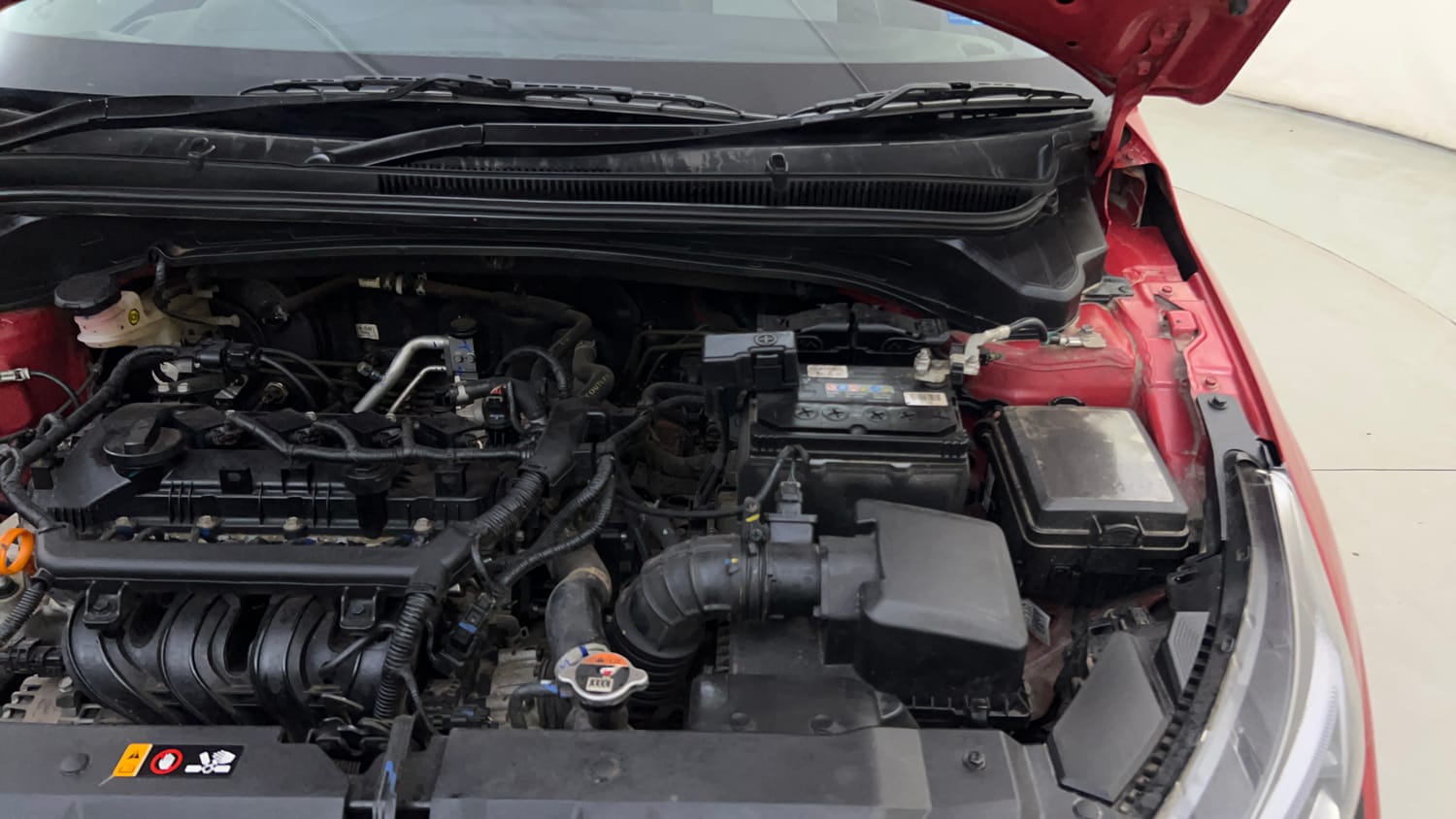 Used 2024 Hyundai New i20 Asta (O) 1.2 IVT Petrol Automatic engine ENGINE LEFT SIDE HINGE & APRON VIEW