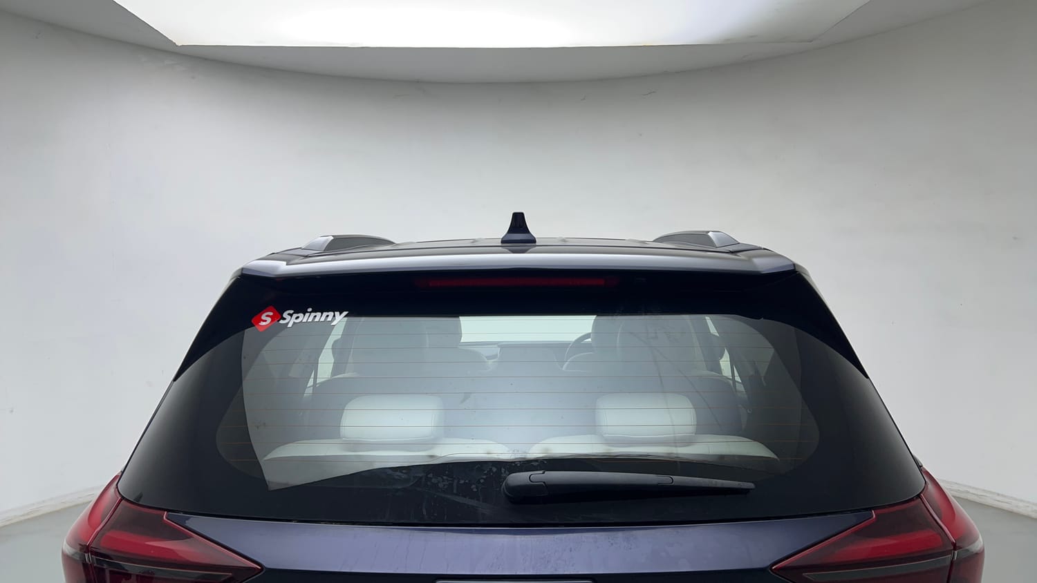 Used 2022 Mahindra XUV700 AX 7 Petrol MT 7 STR Petrol Manual exterior BACK WINDSHIELD VIEW