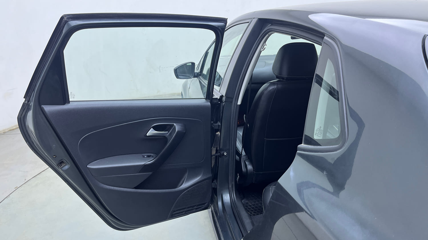 Used 2020 Volkswagen Polo Comfortline 1.0L (P) Petrol Manual interior LEFT REAR DOOR OPEN VIEW