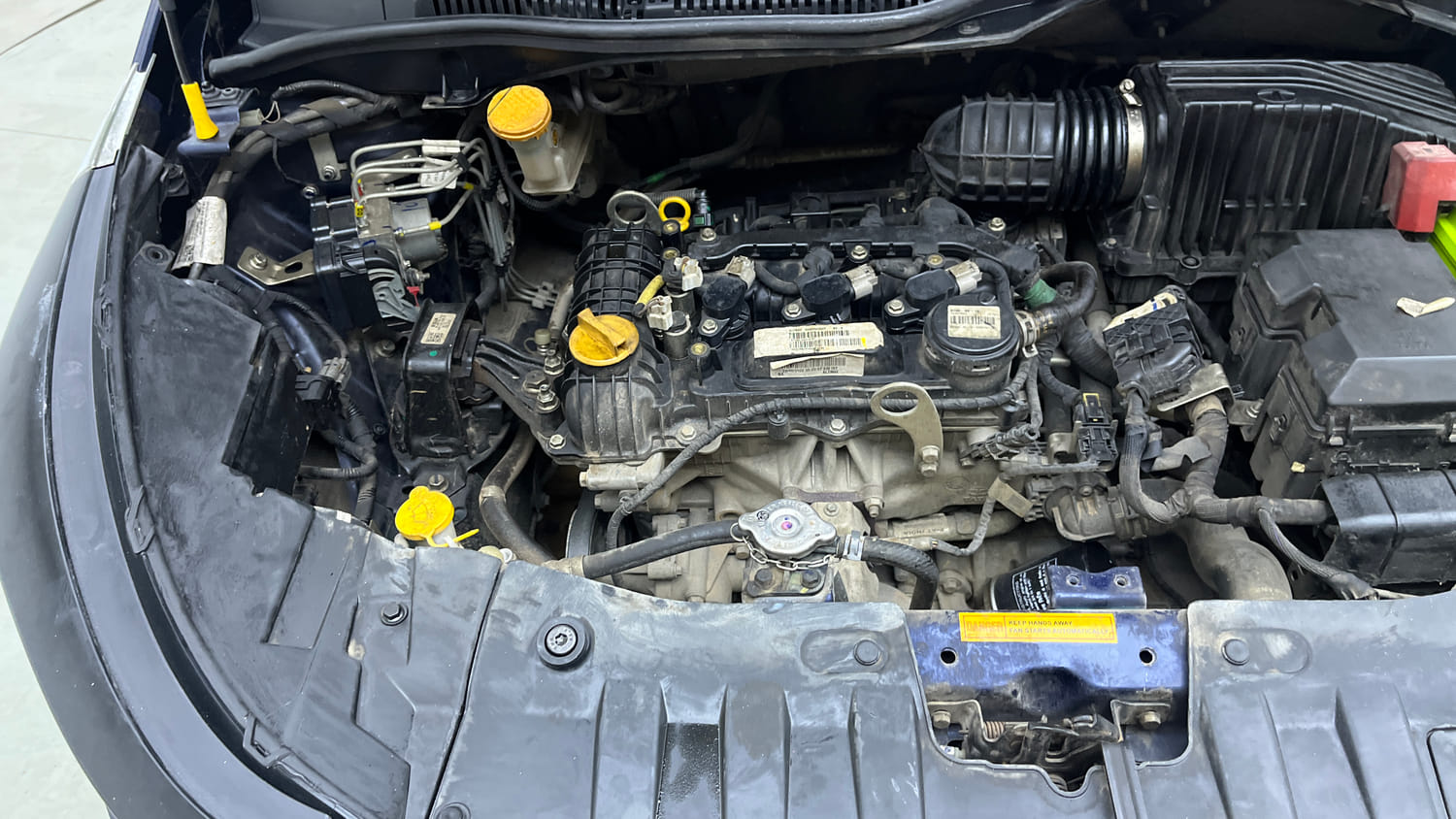 Used 2022 Tata Altroz XZA Petrol Petrol Automatic engine ENGINE RIGHT SIDE VIEW